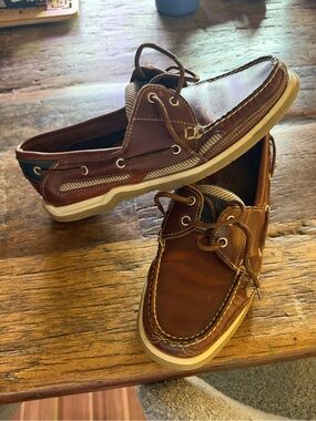 Sebago Brown Leather Boat Shoes with Cream Soles
